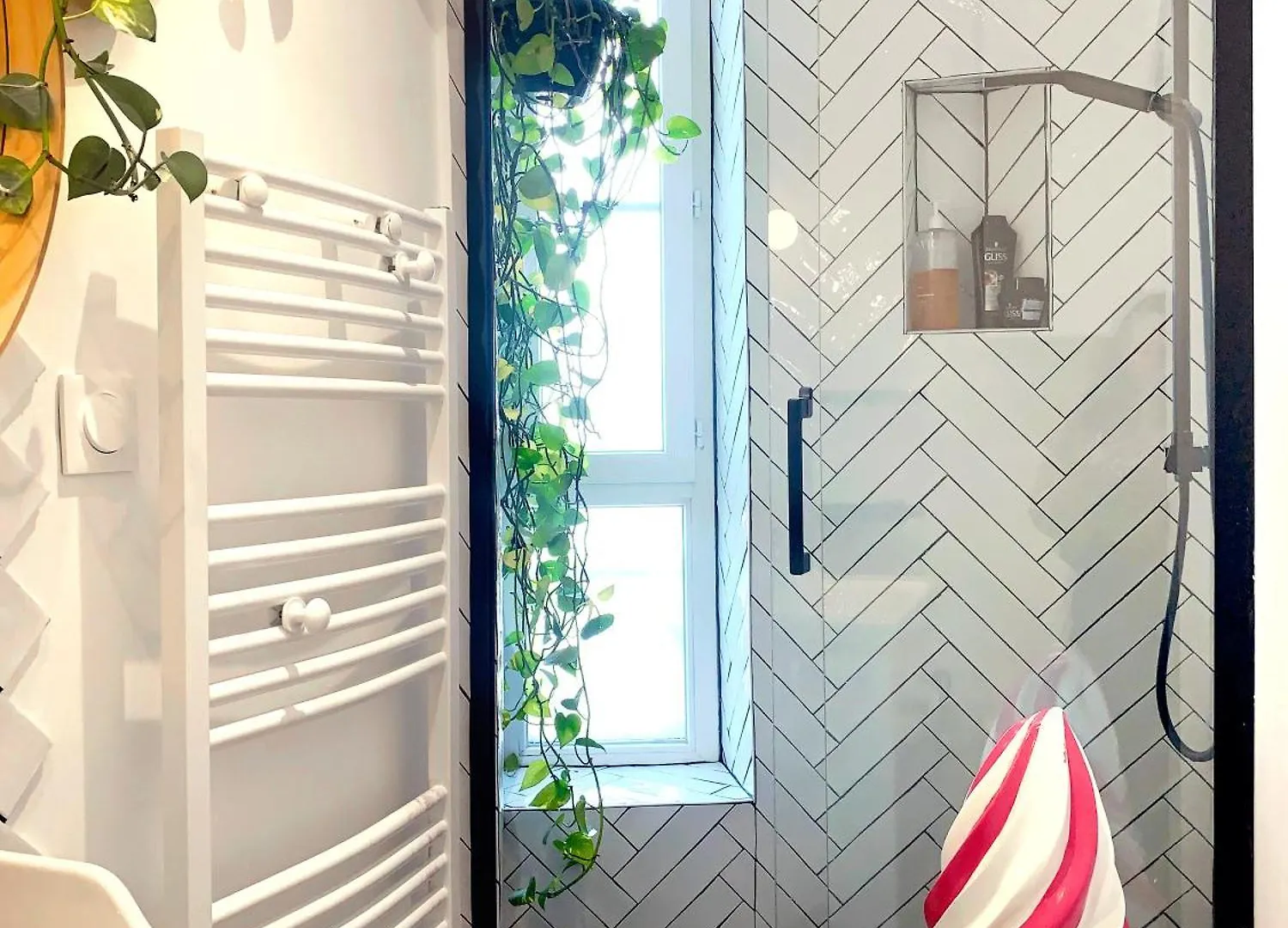 Apartment Cosy Et Neuf Pres Du Canal St Martin Paris